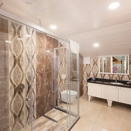 Seven Hills Palace & Otel 3*