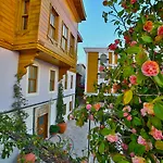 Hotel Seven Hills Palace & 3*