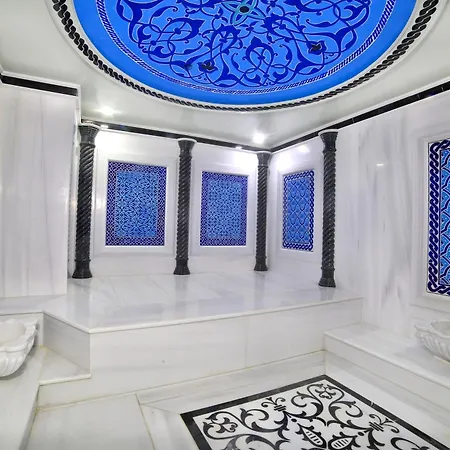 Seven Hills Palace & 3*