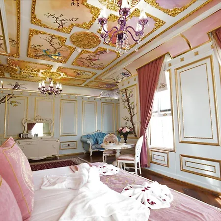Seven Hills Palace & Hotel