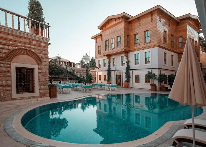 Seven Hills Palace & Ξενοδοχείο 3*