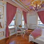 Seven Hills Palace & 호텔 3*