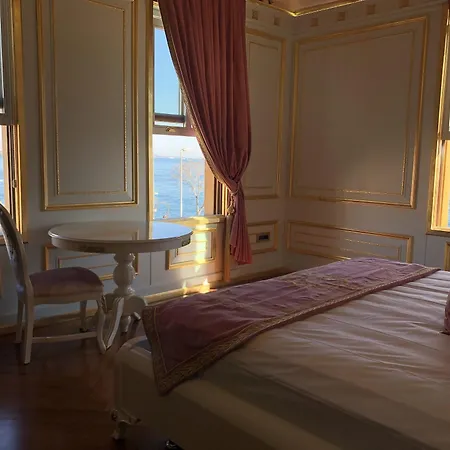 Seven Hills Palace & Стамбул