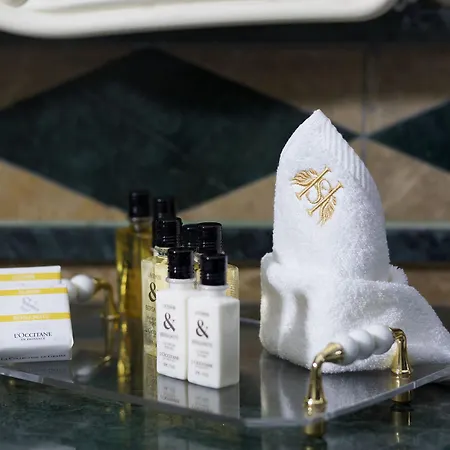 Отель Seven Hills Palace & 3*