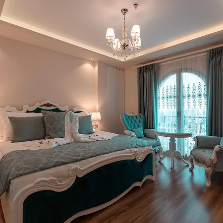 Seven Hills Palace & Отель