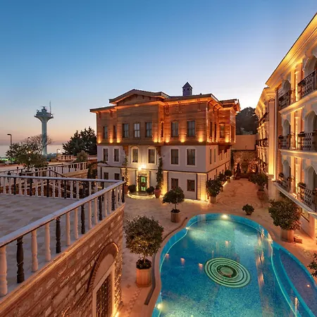 Szálloda Seven Hills Palace & 4*