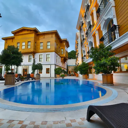 Отель Seven Hills Palace & Стамбул