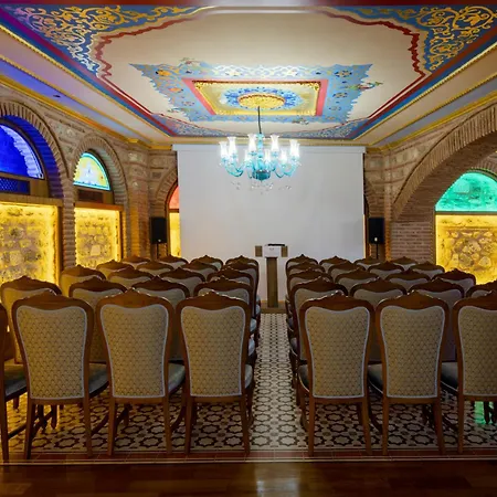 Seven Hills Palace & Отель