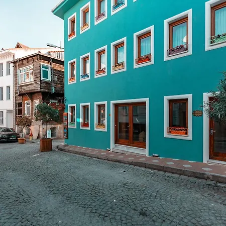 Seven Hills Palace & Szálloda