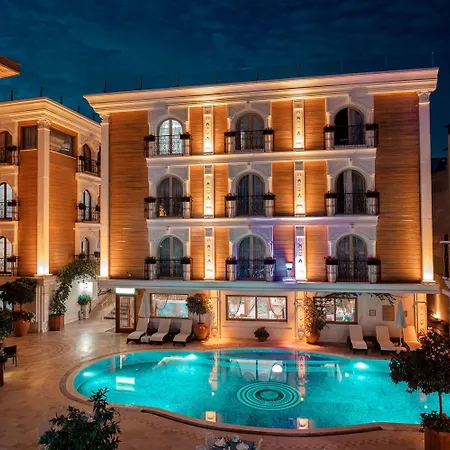 Отель Seven Hills Palace &