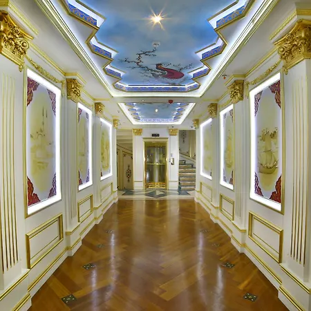Hotel Seven Hills Palace &