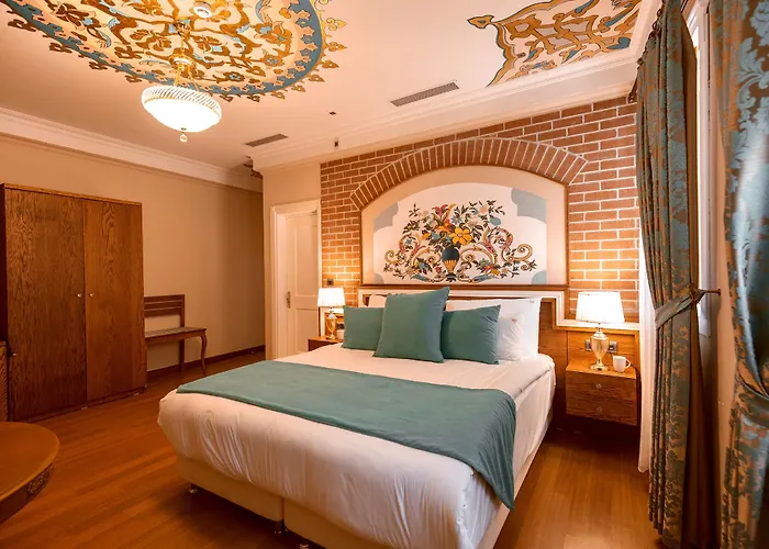 酒店 Seven Hills Palace &