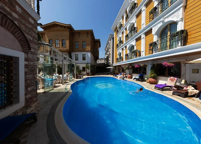 酒店 Seven Hills Palace &