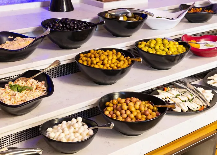 Seven Hills Palace & 酒店 3*