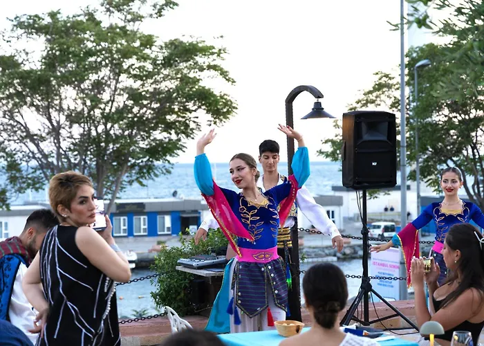 Seven Hills Palace & 酒店 3*