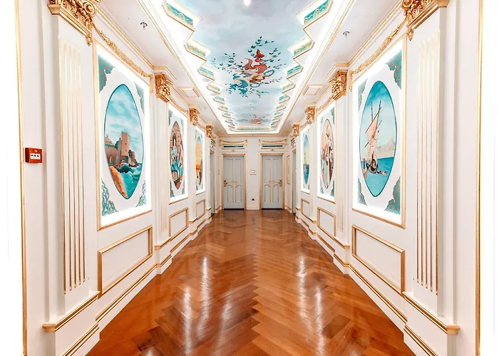 酒店 Seven Hills Palace &