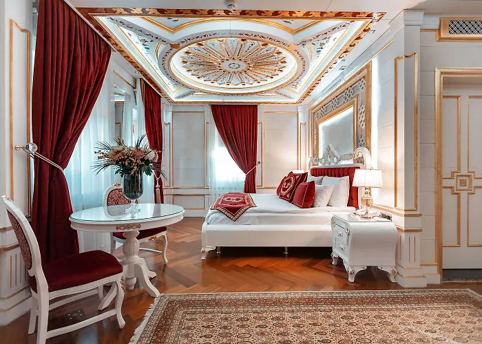 Seven Hills Palace & 3*