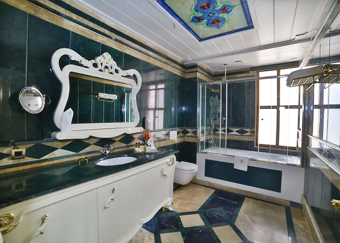 Seven Hills Palace &