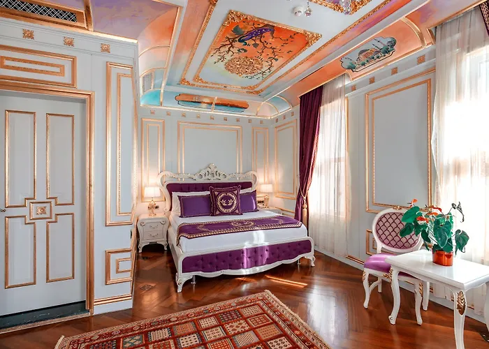 Seven Hills Palace & 酒店 3*