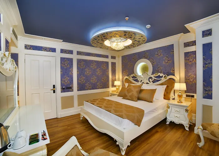 Seven Hills Palace & Hotel